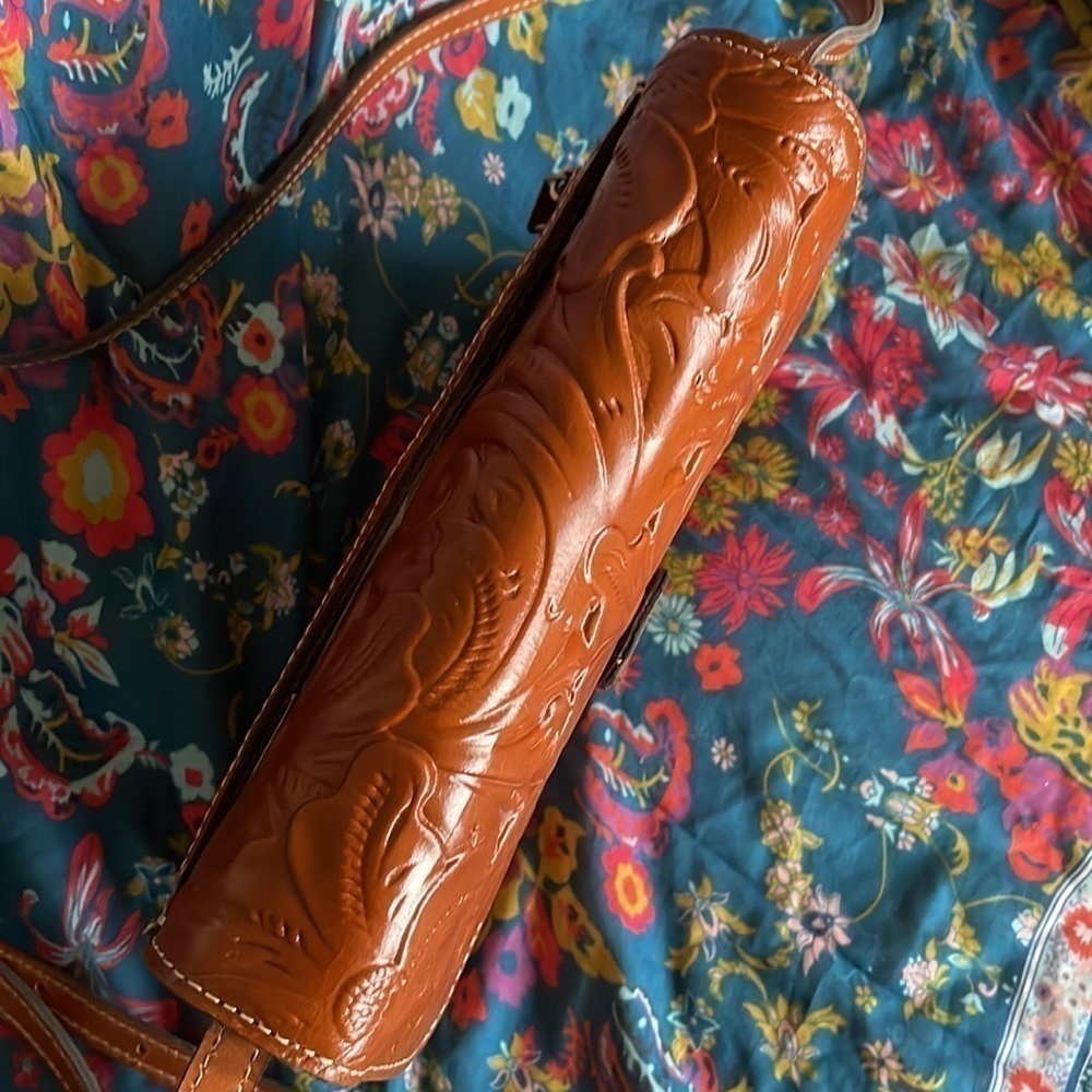 Brand New Patricia Nash Genuine Tooled Leather Lanza Crossbody Purse Florence - Picture 10 of 16